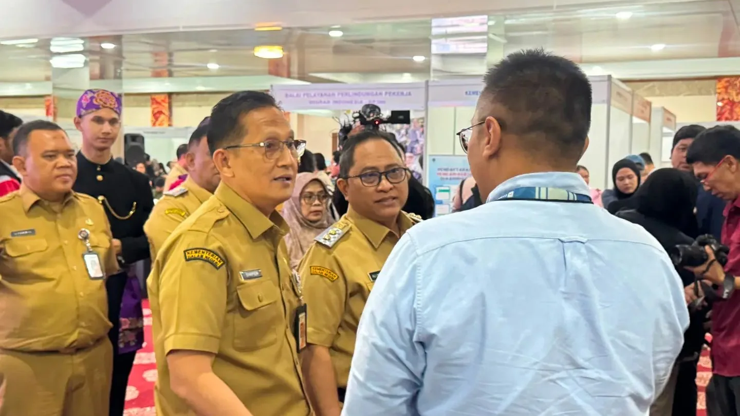 Pelayanan dan kegiatan ketenagakerjaan Disnaker Provinsi Sulawesi Barat
